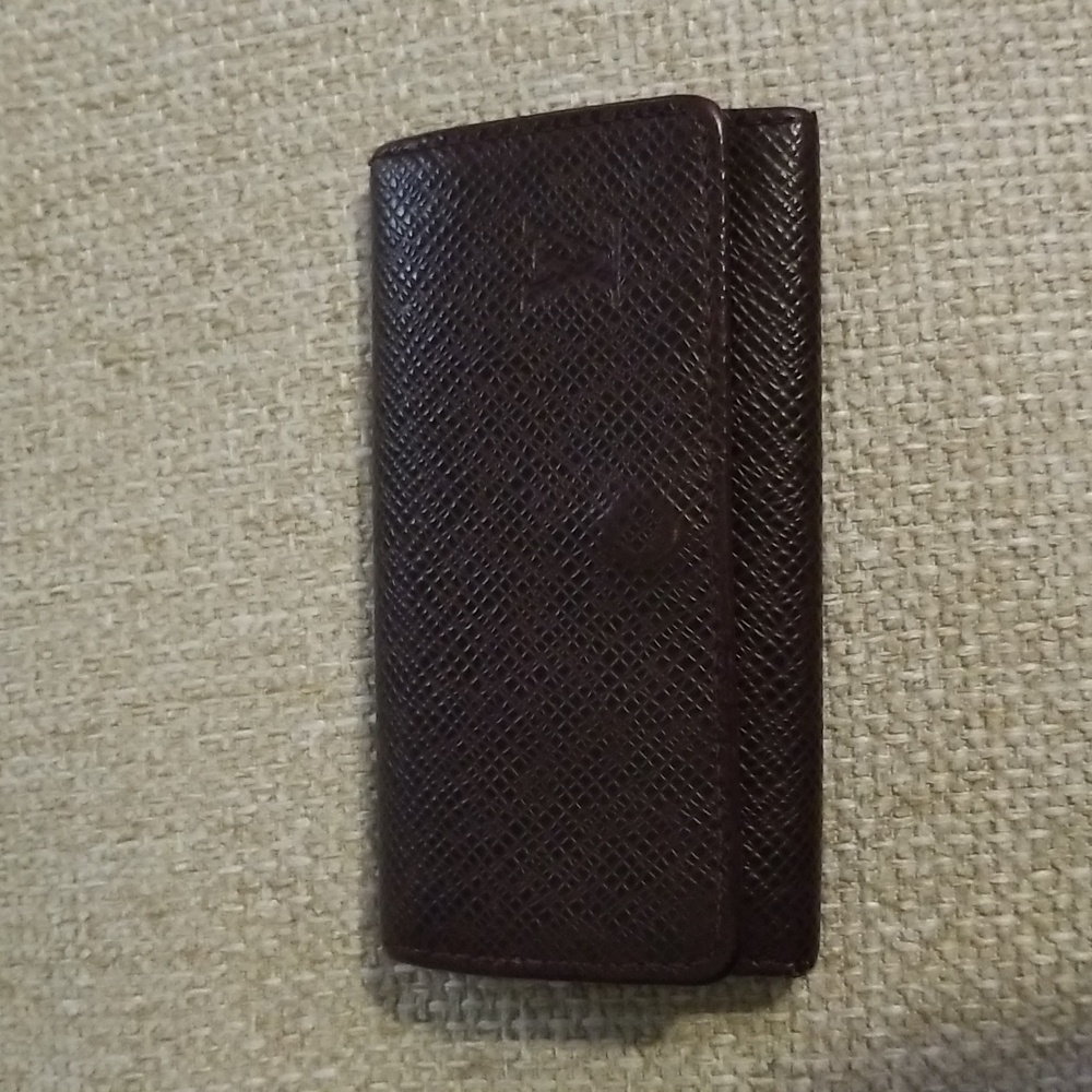 Solid Brown Louis Vuitton Taiga Key Holder